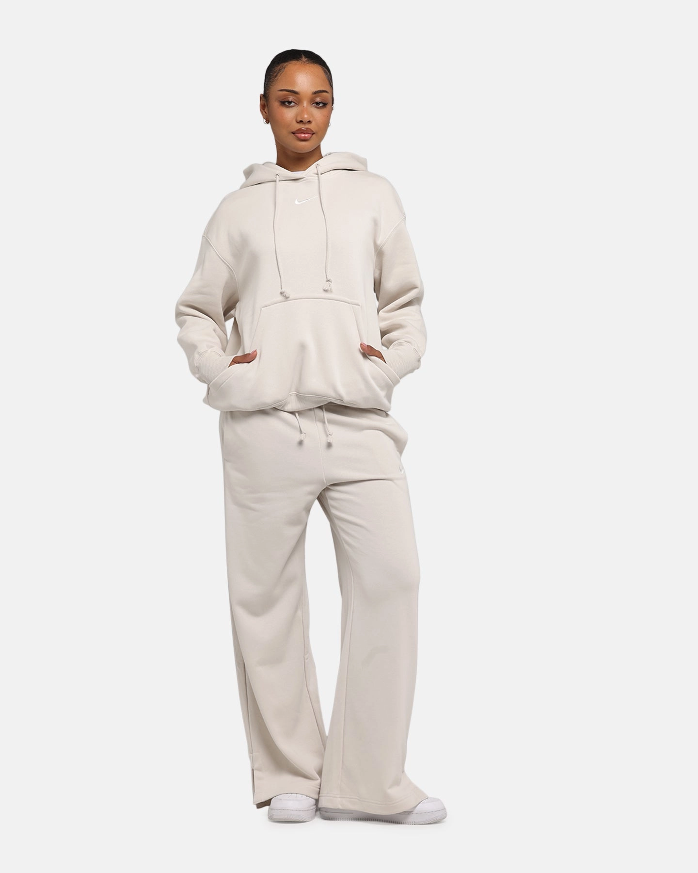 Nike Women's Sportswear Phoenix Fleece Oversized Pullover Hoodie Lt Orewood Brown/Sail Asian style