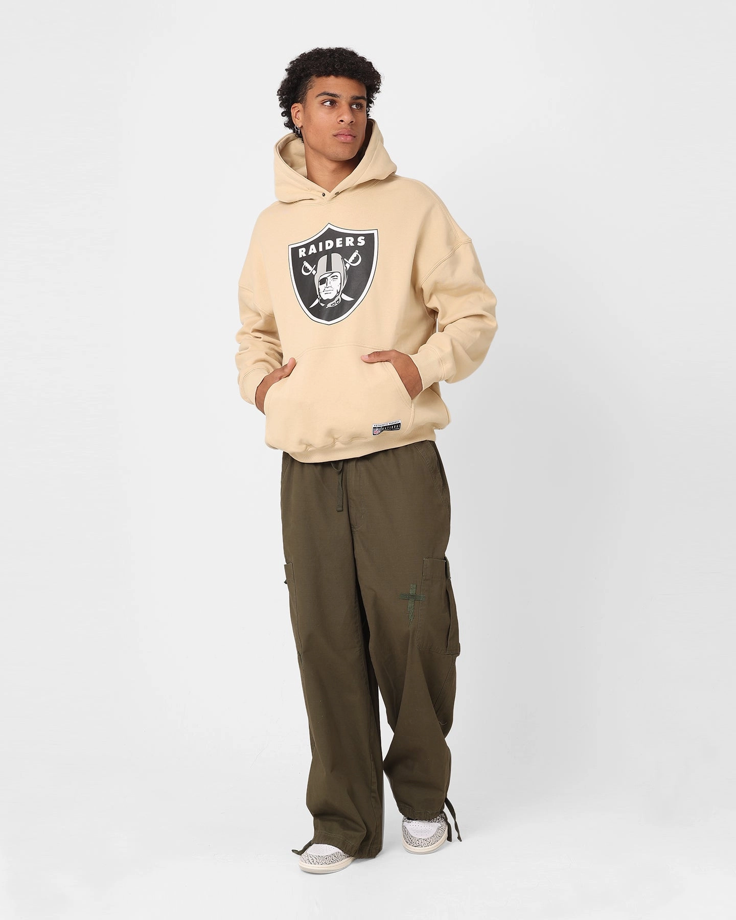 Majestic Athletic Las Vegas Raiders Core Nick Hoodie Pale Khaki Nightwear Flexible Design