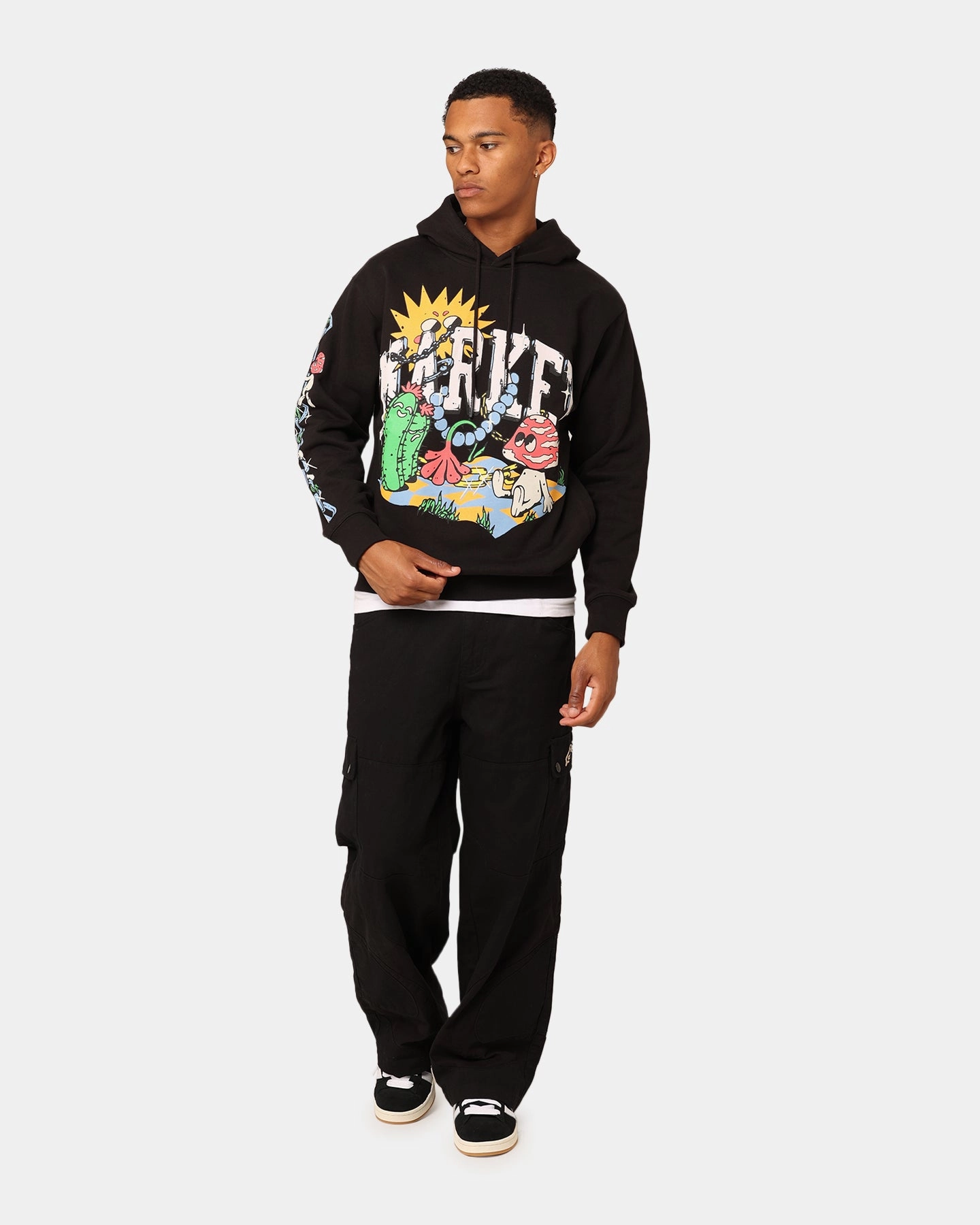 Market Fantasy Farm Pullover Hoodie Black Win