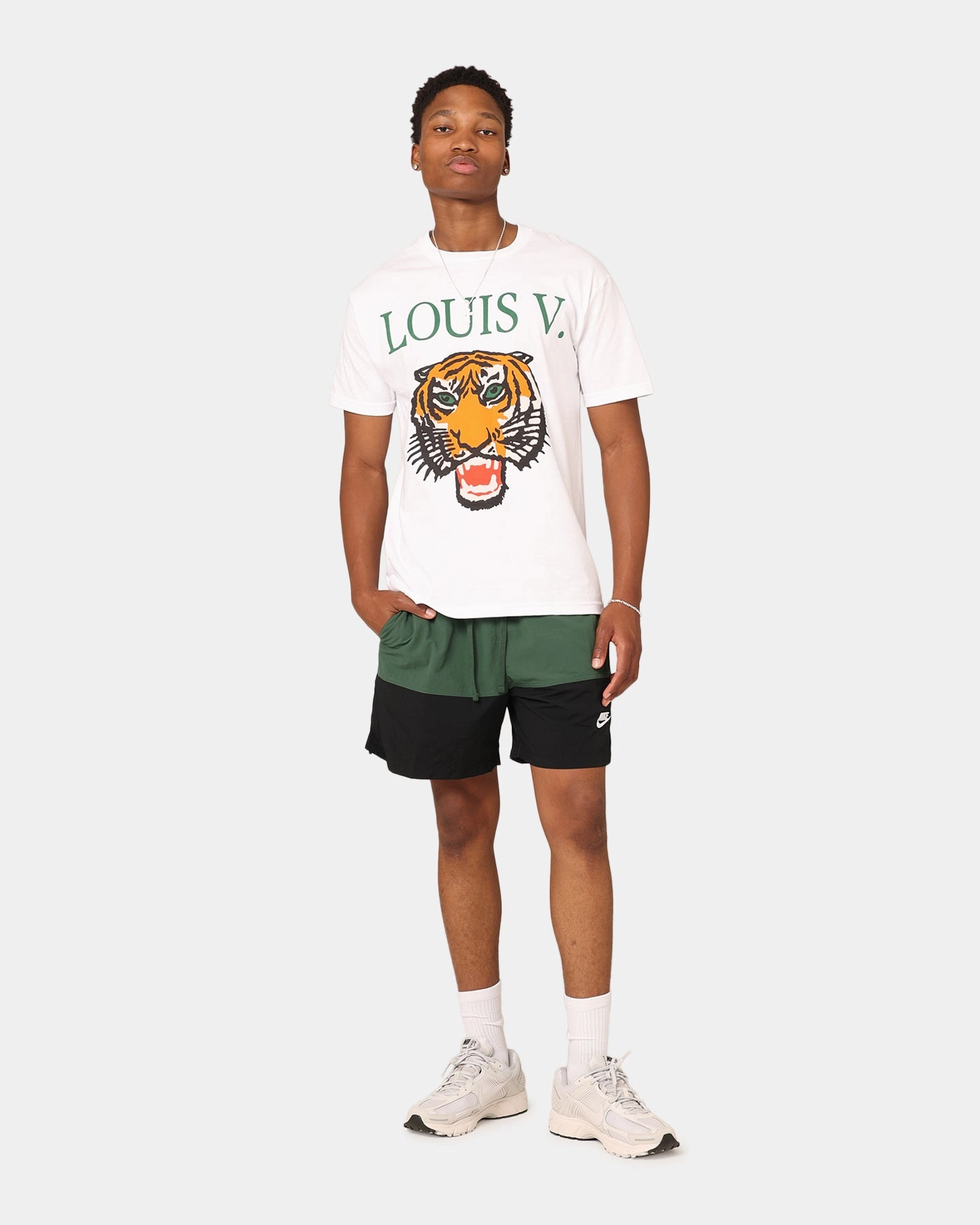 Nike Club  Woven Colour-Blocked Shorts Fir/Black/White Running Gear basketball clothing