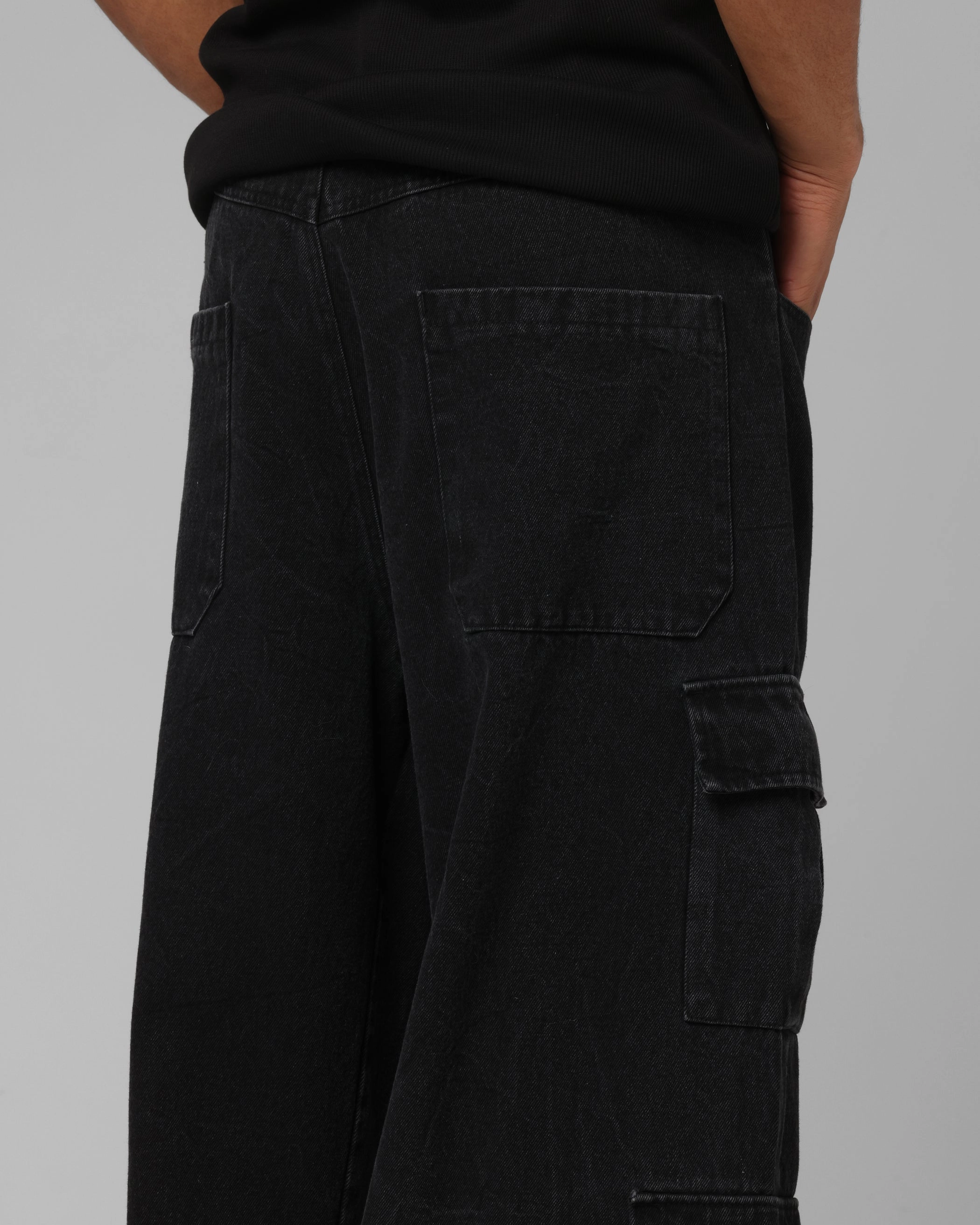 Tailored Silhouette Loiter F-16 Balloon Cargo Pants Black