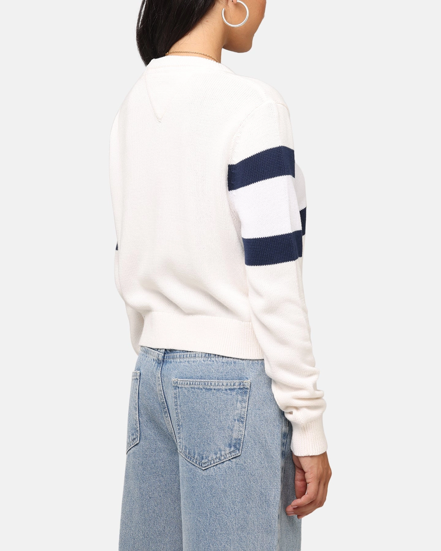 Tommy Jeans Women's Center Flag Sweater Ancient White Winter Must-Have Quick Dry Weave