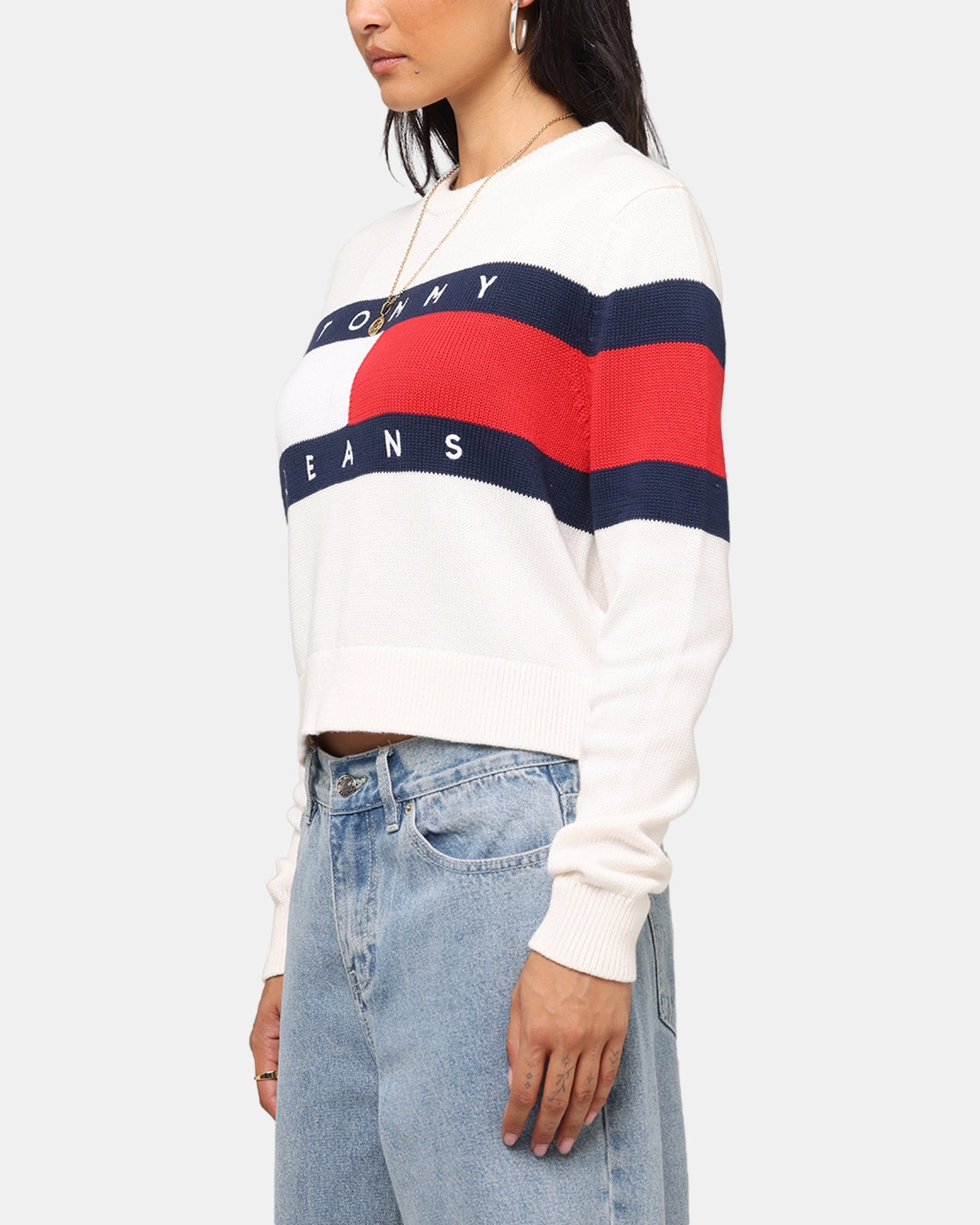 Tommy Jeans Women's Center Flag Sweater Ancient White Reinforced Edging