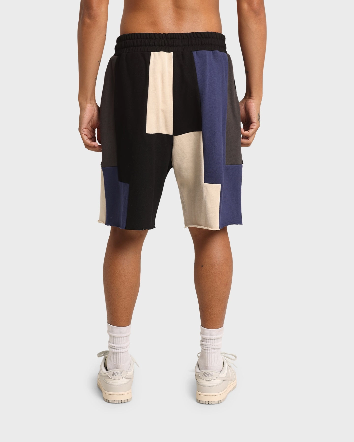 semi-formal look XXIII Avani Patchwork Shorts Multi