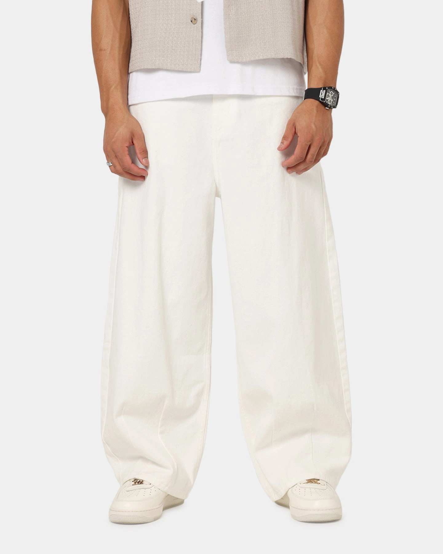Quick Access Zippers Sporty Comfort Wear XXIII Balloon Jeans Off White