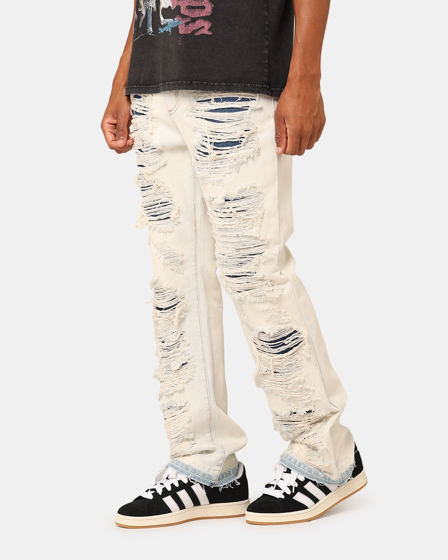 Lifestyle Ready fade resistant color XXIII Elliot Distressed Jeans Light Blue Acid