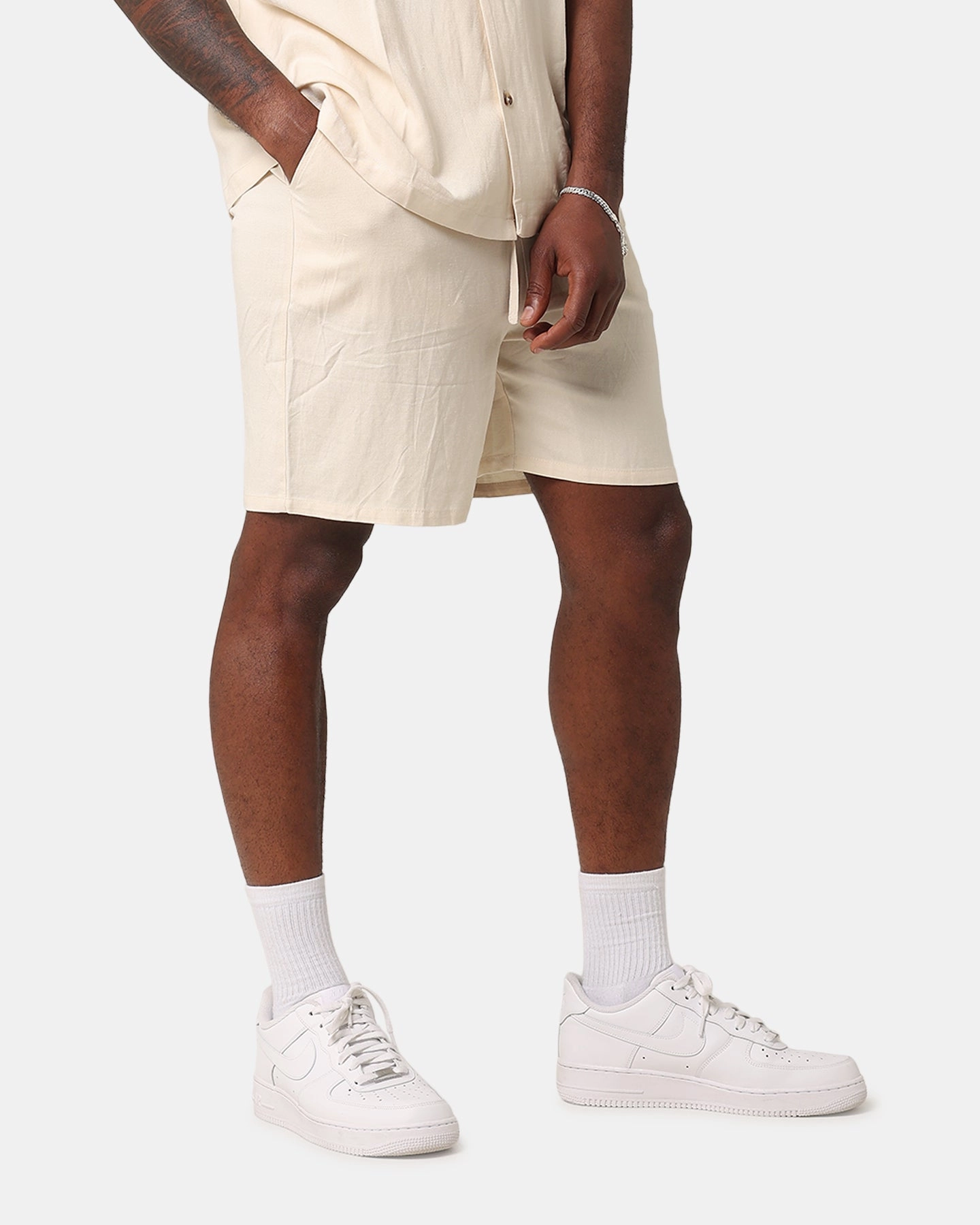 XXIII Ezrah Linen Shorts Off White Ergonomic Pattern Cutting