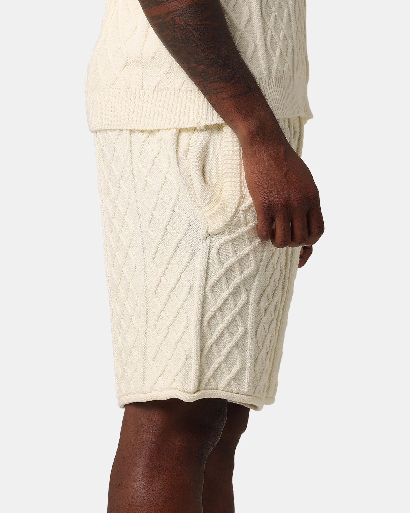 XXIII Lucas Cable Short Cream Anti Slip Grip Technology beach goers