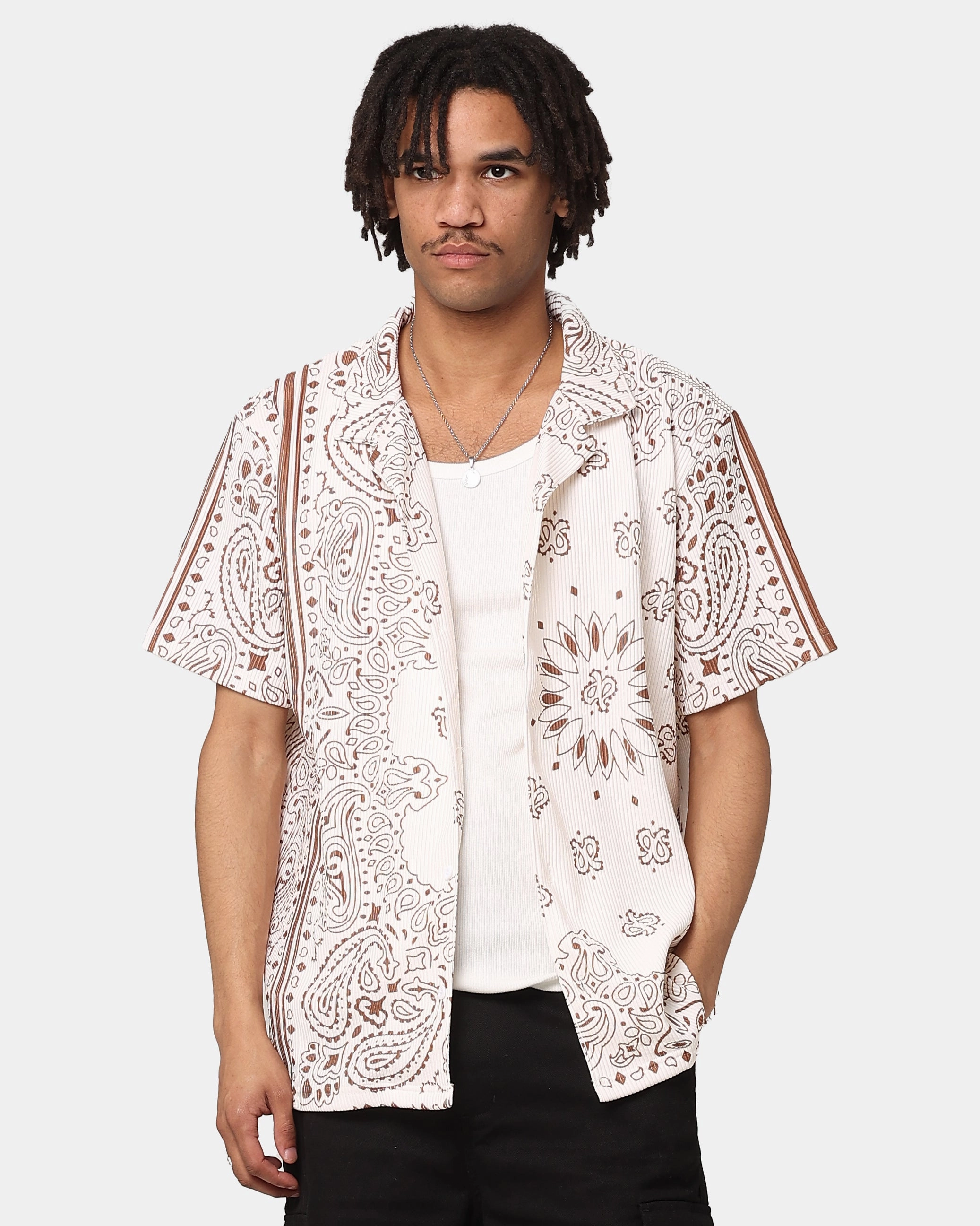Student Essential Boho chic XXIII Paisley Nights Button Up Shirt Cream/Brown