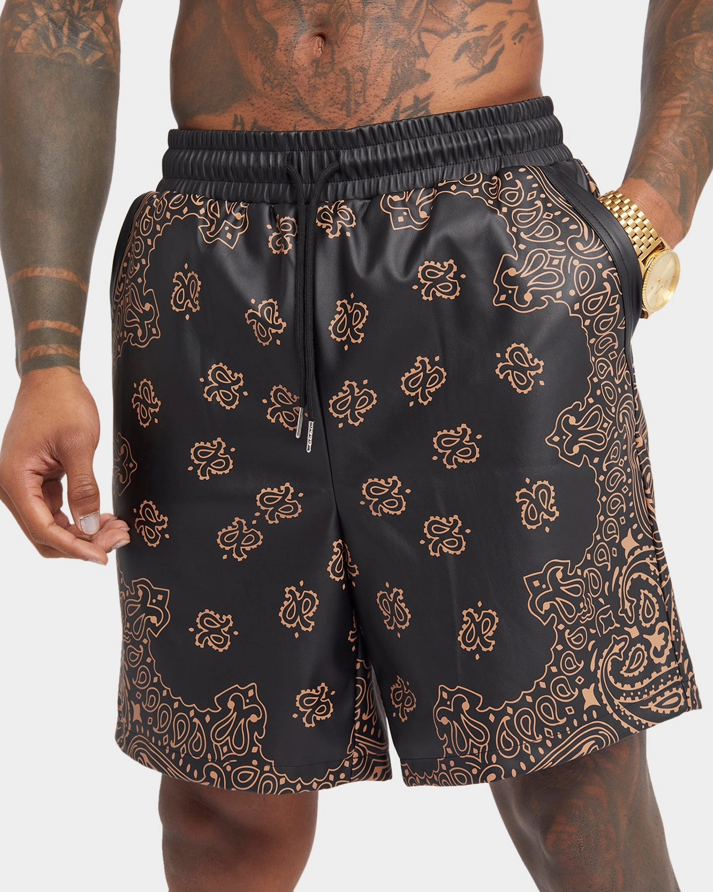 XXIII Paisley Printed Pleather Shorts Paisley Black Weightless Travel Design t shirt