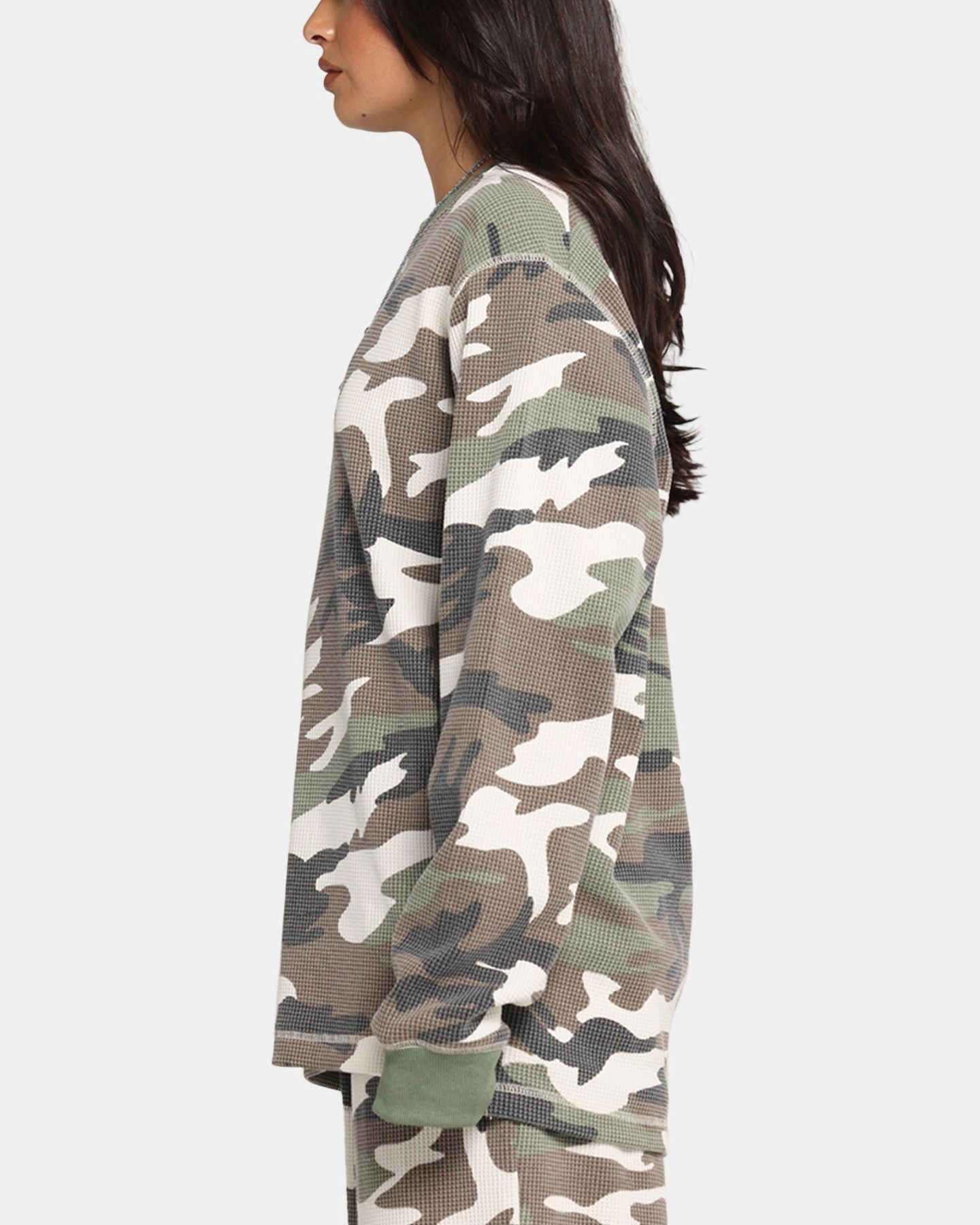 Everyday Wearable XXIII Printed Thermal Long Sleeve T-Shirt Camo