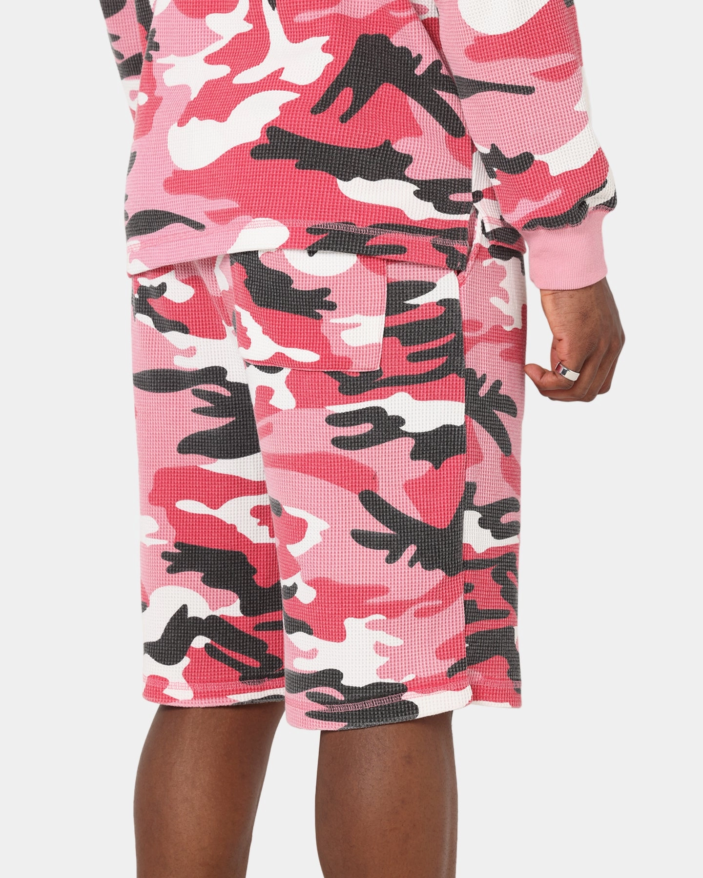 XXIII Printed Thermal Shorts Pink Camo HypoallergenicLining