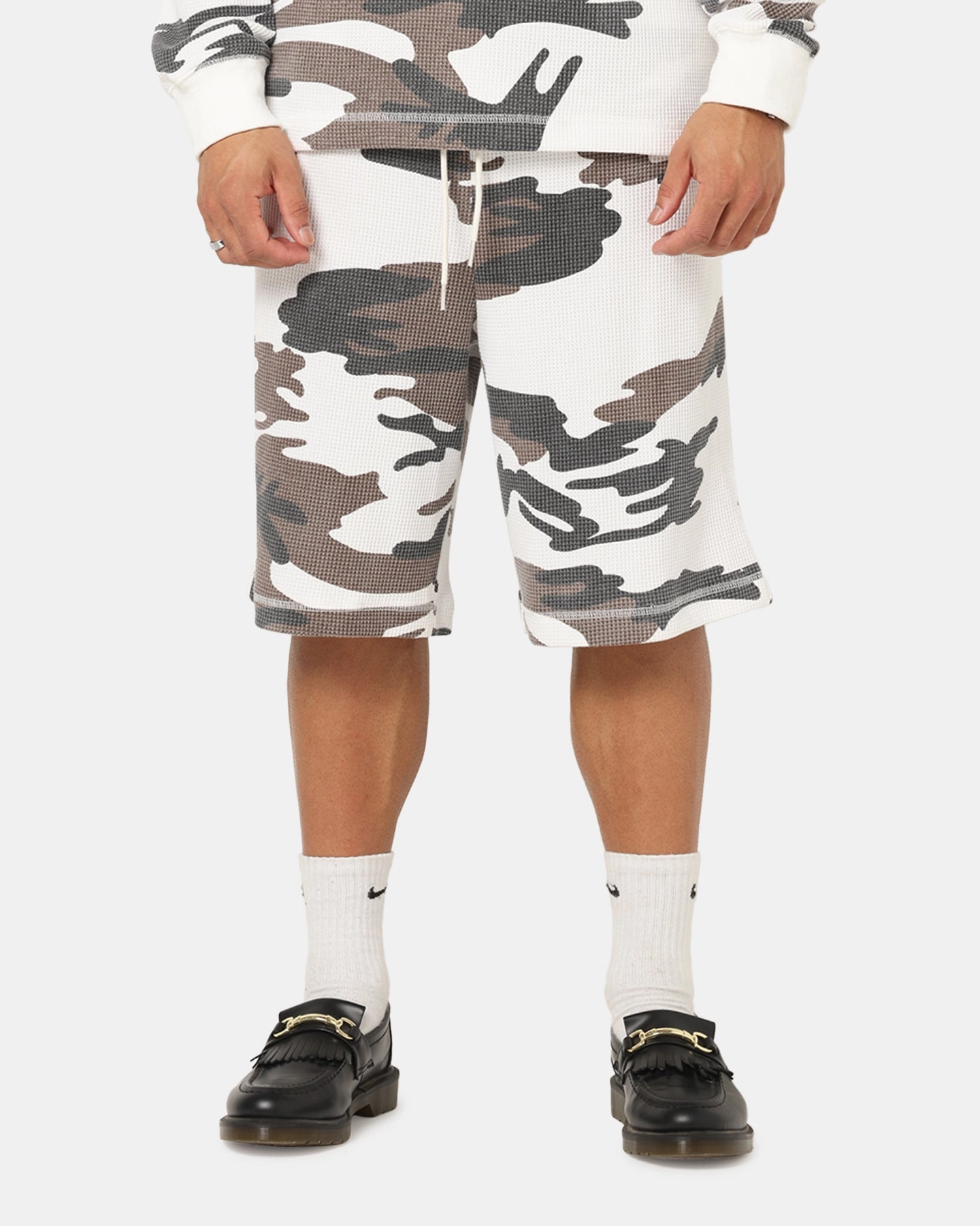 Gentle On Skin cargo style XXIII Printed Thermal Shorts Snow Camo