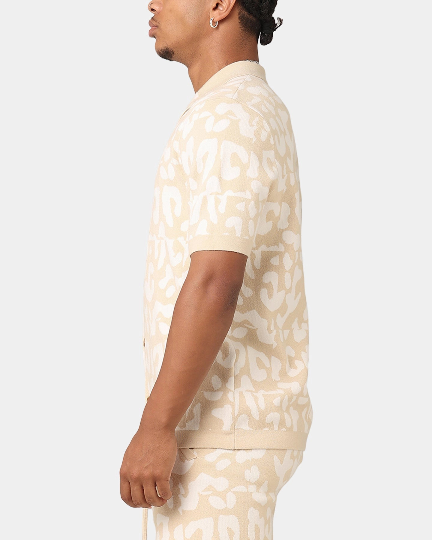 Handcrafted Detail XXIII Puzzle Knit Button Up Shirt Beige/Off White