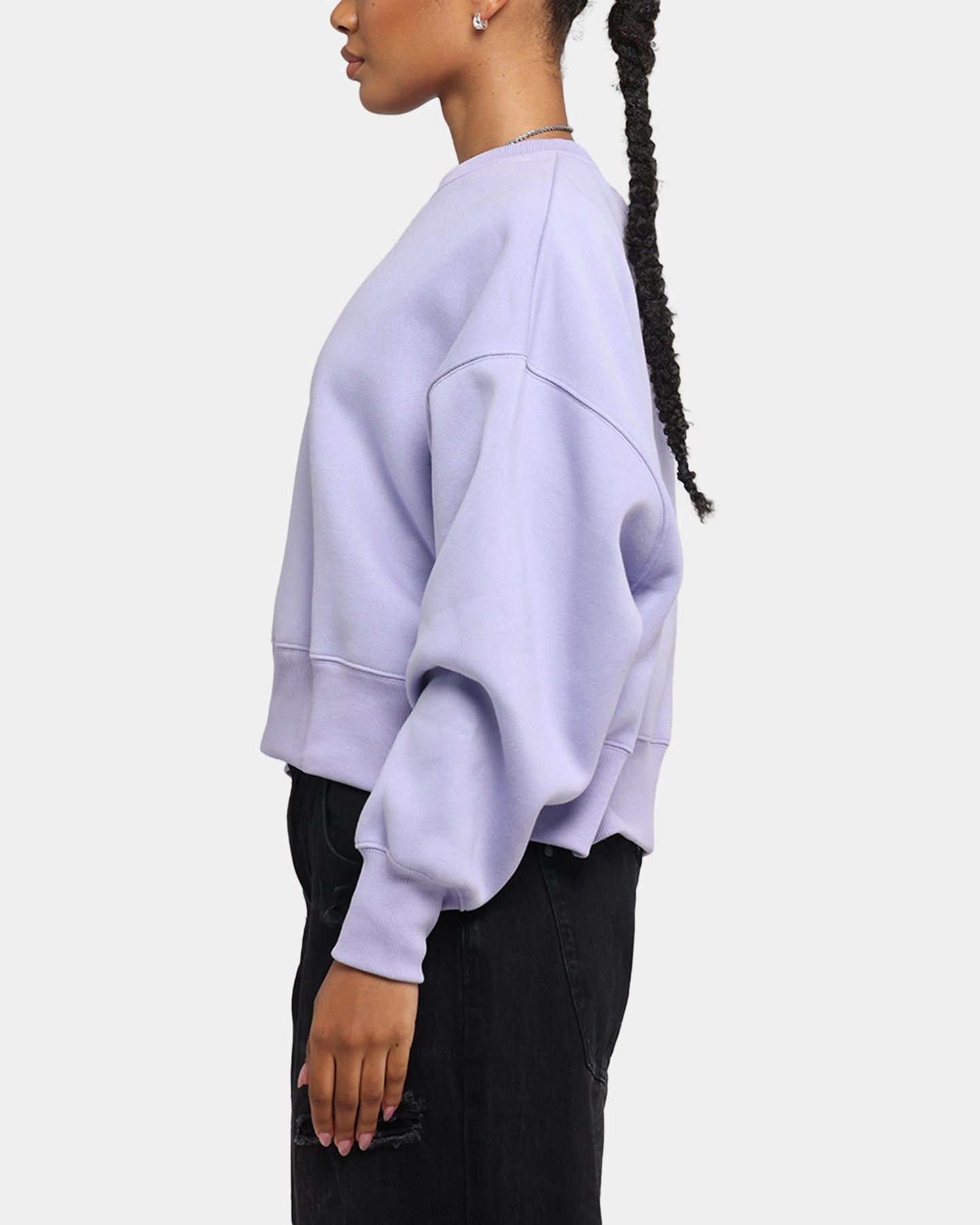 Comfy Winter Wear Winter Must-Have Nike Women's Sportswear Phoenix Fleece Crewneck Lilac Ice