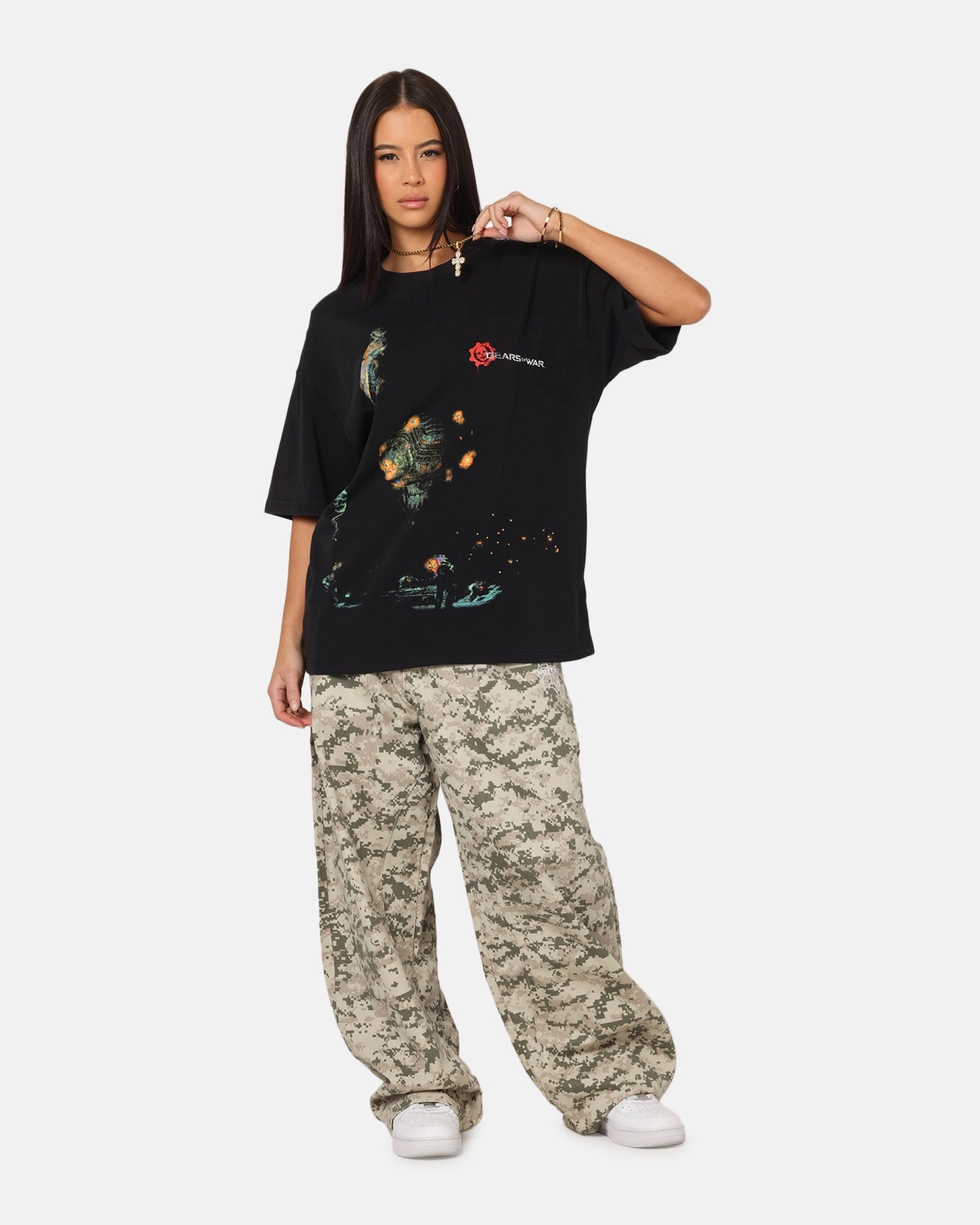 73 Studio X Gears Of War '06 Mad World Vintage T-Shirt Black Acidwash Vegan