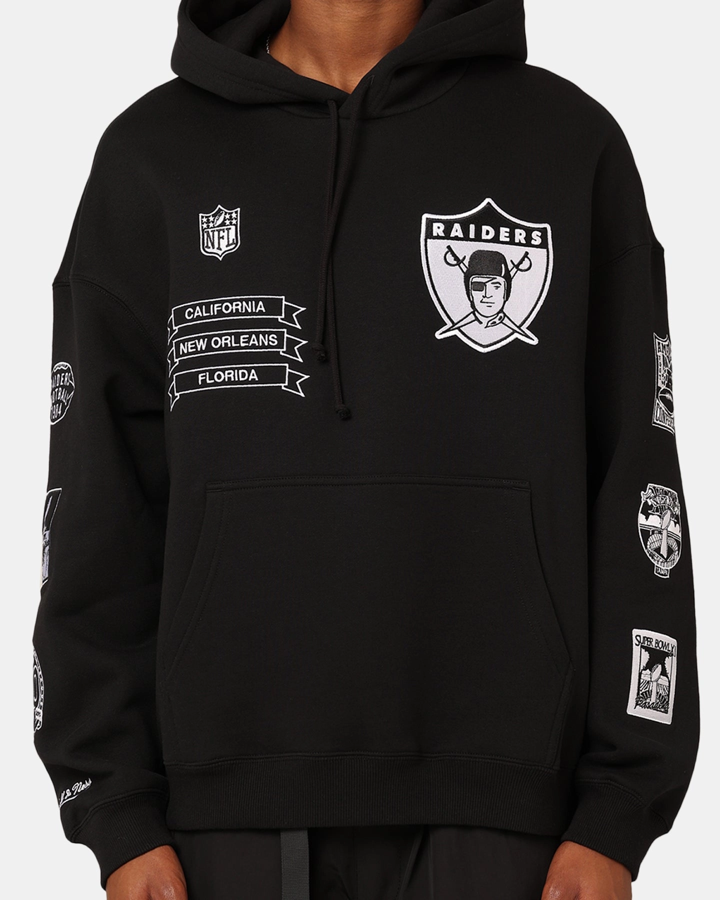 Mitchell & Ness Los Angeles Raiders History Hoodie Faded Black Layer Base State